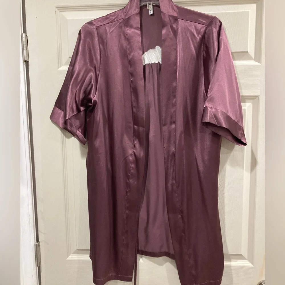 David’s Bridal Bridesmaid Satin Wine Robe